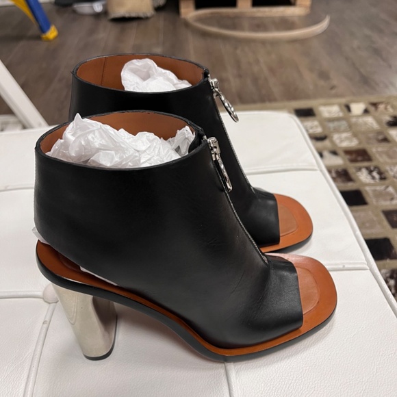 CÉLINE Leathe sandal - Picture 3 of 4